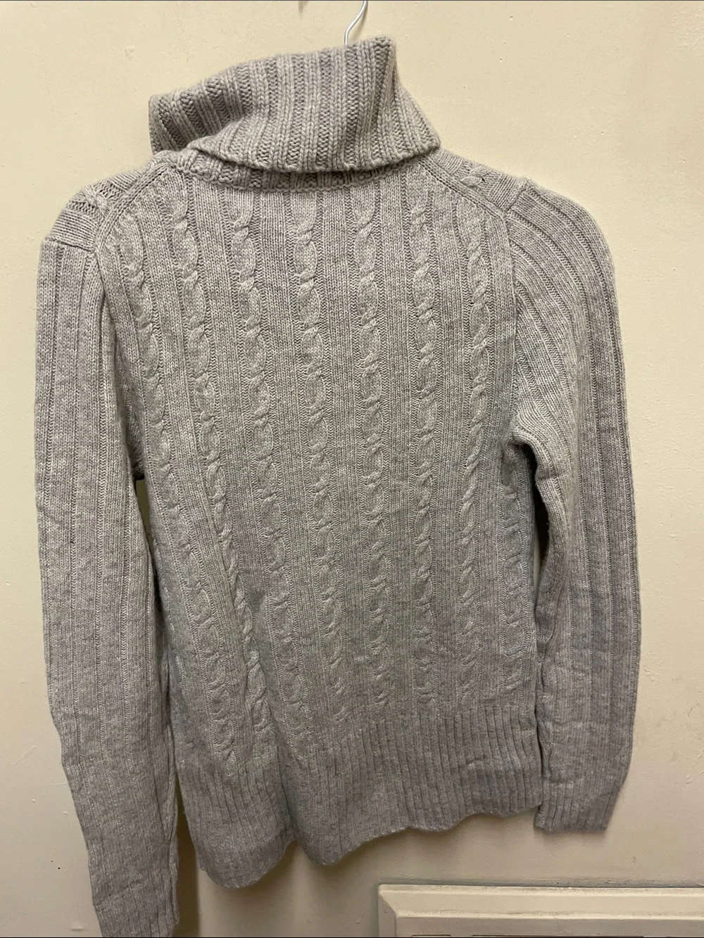 J. Crew Cashmere  Light Gray Cable Knit Turtleneck Sweater | Size: M
